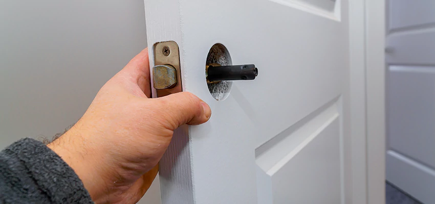 Nighttime Locksmith For Lock Repair in Delhi, CA