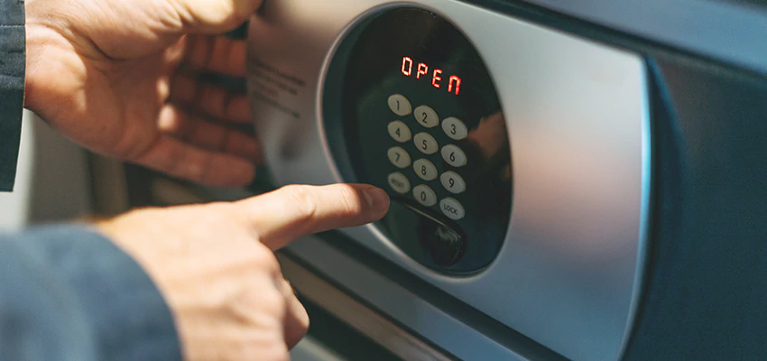 Cash Safe Openers in Delhi, California