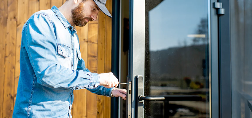 Frameless Glass Storefront Door Locks Replacement in Delhi, CA
