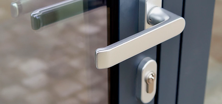 Broken Door Lock Cylinder Repair in Delhi, California