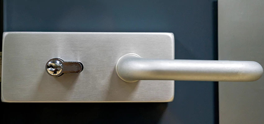 Change Patio Door Locks in Delhi, California